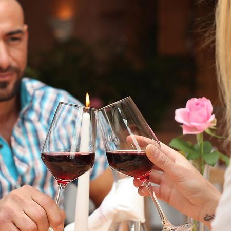 Hotel & Restaurant Am Kirschberg Alten Buseck Екстериор снимка