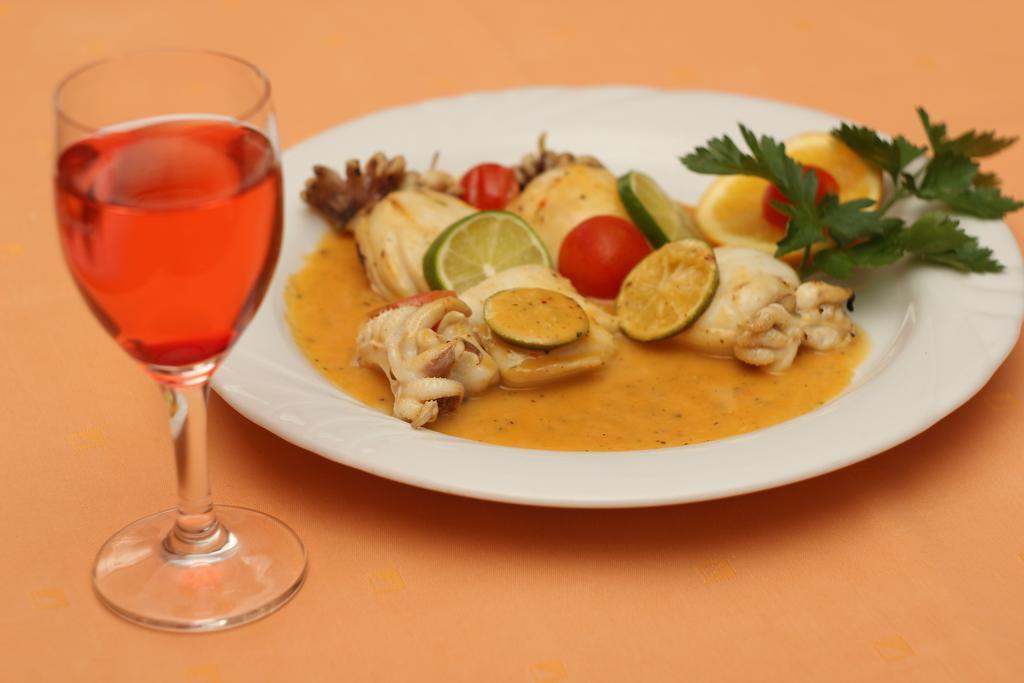 Hotel & Restaurant Am Kirschberg Alten Buseck Екстериор снимка