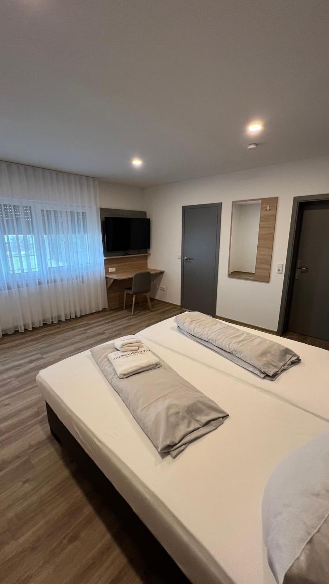Hotel & Restaurant Am Kirschberg Alten Buseck Екстериор снимка