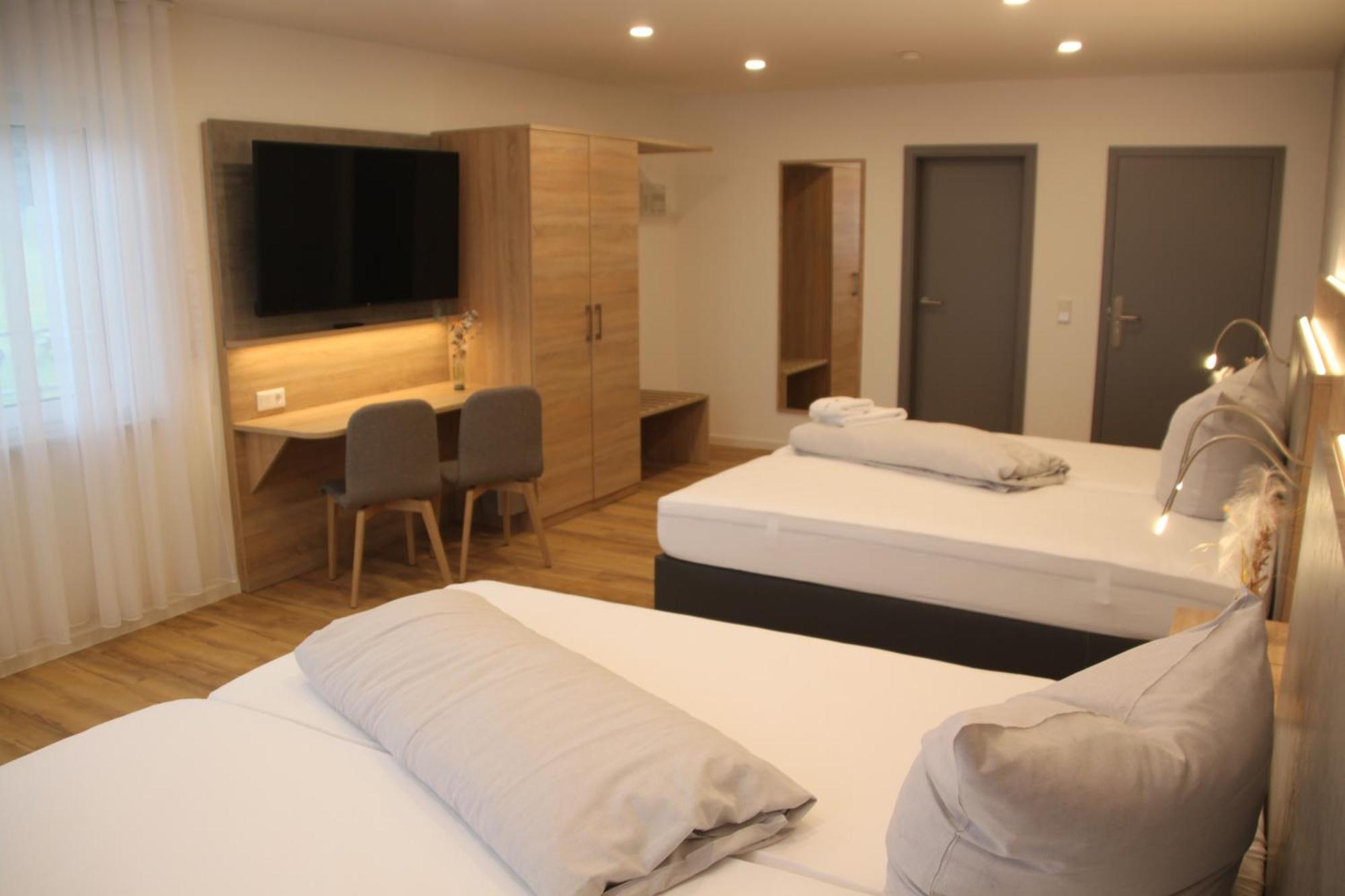 Hotel & Restaurant Am Kirschberg Alten Buseck Екстериор снимка
