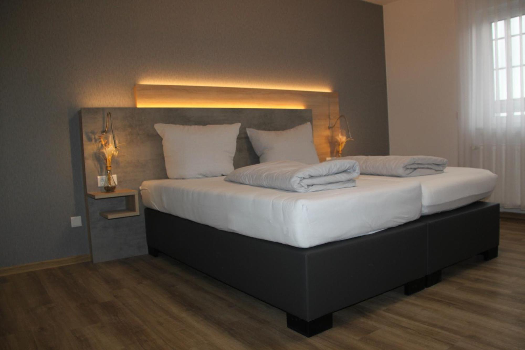 Hotel & Restaurant Am Kirschberg Alten Buseck Екстериор снимка